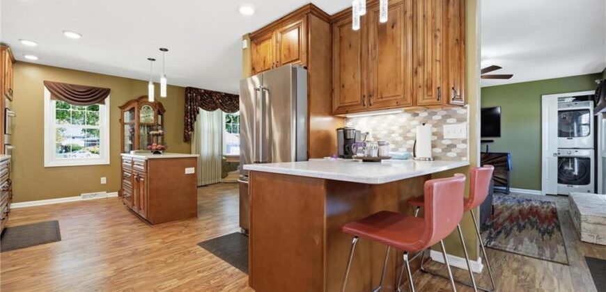 7320 N Garfield Avenue, Gladstone, MO 64118