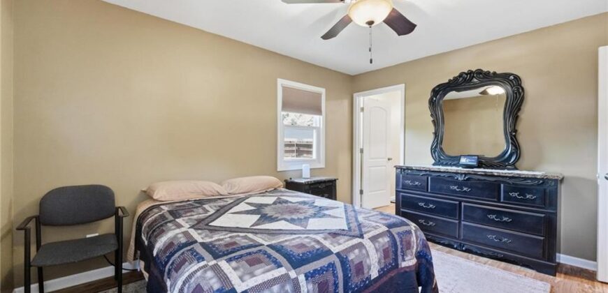 7320 N Garfield Avenue, Gladstone, MO 64118