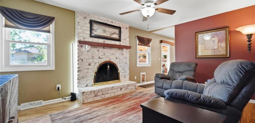 7320 N Garfield Avenue, Gladstone, MO 64118