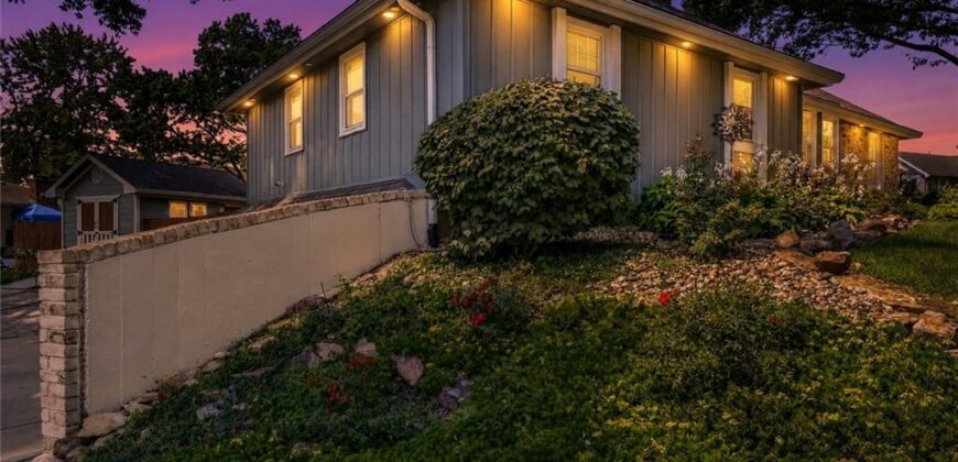 7320 N Garfield Avenue, Gladstone, MO 64118
