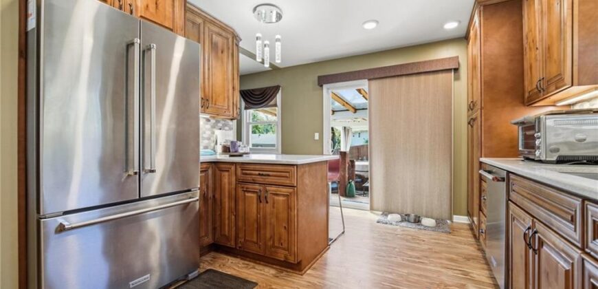 7320 N Garfield Avenue, Gladstone, MO 64118