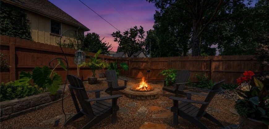 7320 N Garfield Avenue, Gladstone, MO 64118