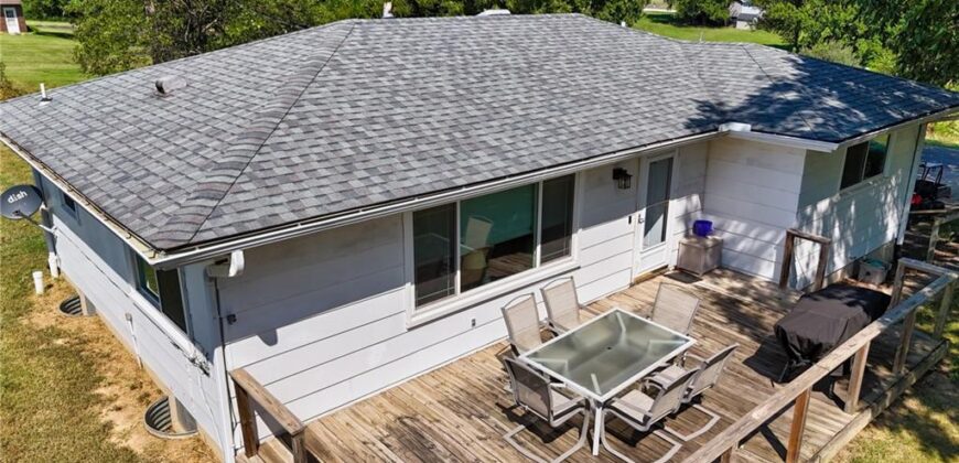 19550 Shane Lane, Weston, MO 64098