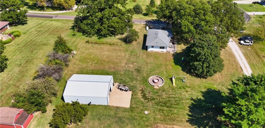 19550 Shane Lane, Weston, MO 64098