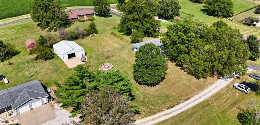 19550 Shane Lane, Weston, MO 64098