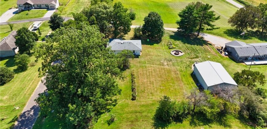 19550 Shane Lane, Weston, MO 64098