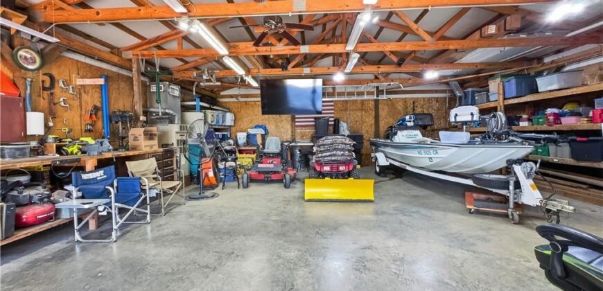 19550 Shane Lane, Weston, MO 64098