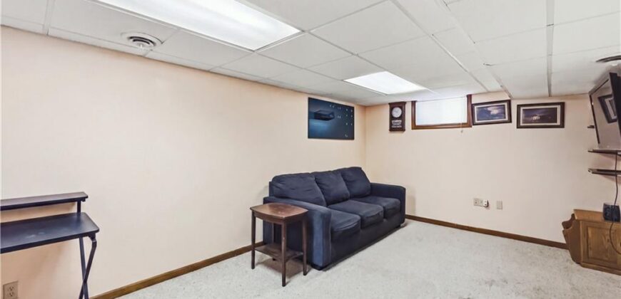 19550 Shane Lane, Weston, MO 64098