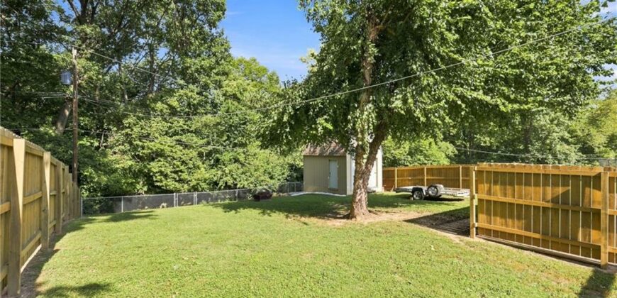 5440 N Cleveland Avenue, Kansas City, MO 64119