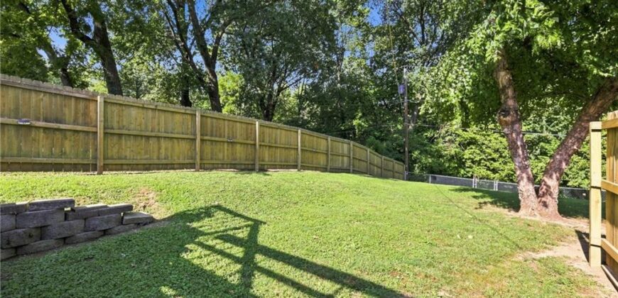 5440 N Cleveland Avenue, Kansas City, MO 64119
