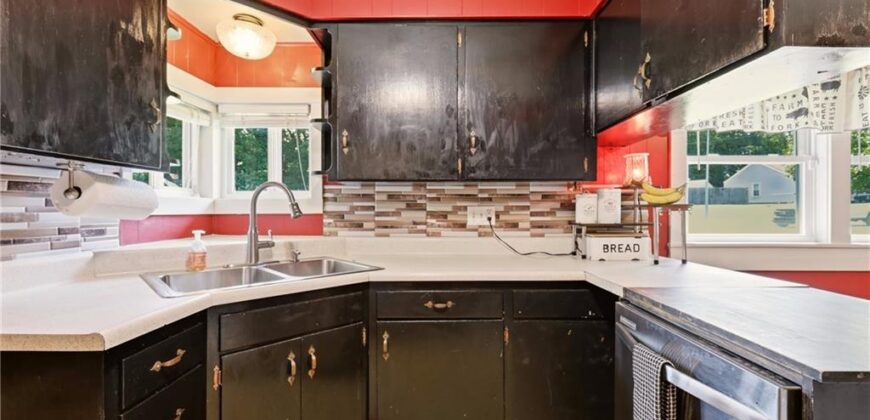 5440 N Cleveland Avenue, Kansas City, MO 64119