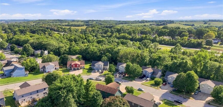 1862 Kingbird Lane, Liberty, MO 64068