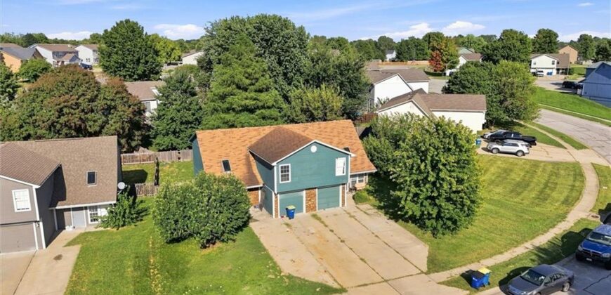 1862 Kingbird Lane, Liberty, MO 64068