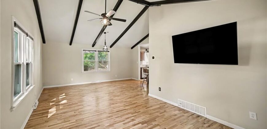 730 Goodlet Circle, Weston, MO 64098