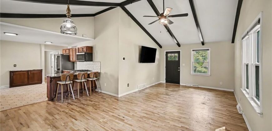 730 Goodlet Circle, Weston, MO 64098