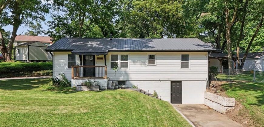 730 Goodlet Circle, Weston, MO 64098