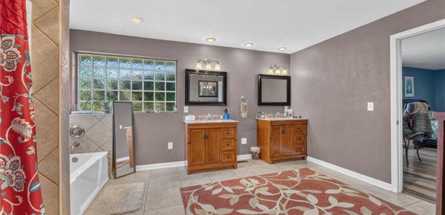 420 Crown Hill Road, Excelsior Springs, MO 64024