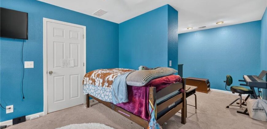 420 Crown Hill Road, Excelsior Springs, MO 64024