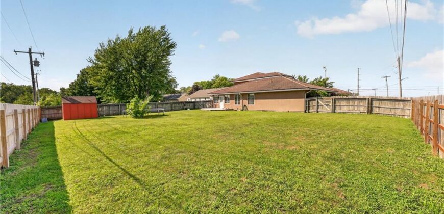 420 Crown Hill Road, Excelsior Springs, MO 64024