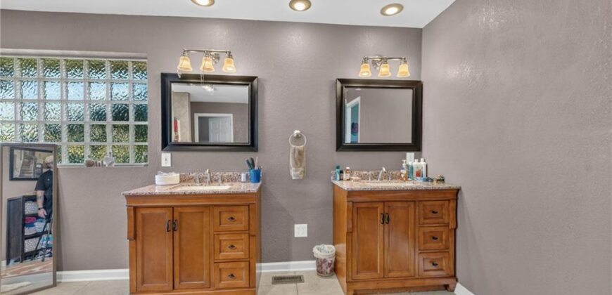420 Crown Hill Road, Excelsior Springs, MO 64024