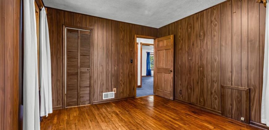 5530 N Spruce Avenue, Kansas City, MO 64119
