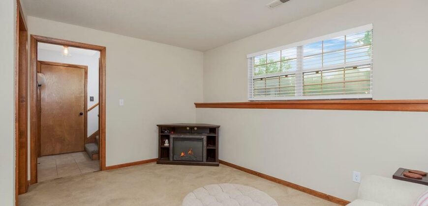 11129 N Main Street, Kansas City, MO 64155