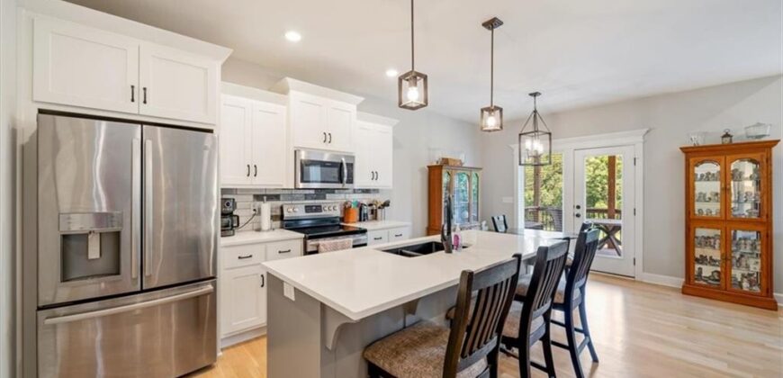 1719 Johnston Street, Liberty, MO 64068