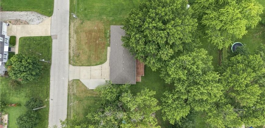 608 NE 82nd Street, Kansas City, MO 64118