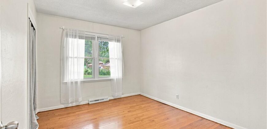 608 NE 82nd Street, Kansas City, MO 64118