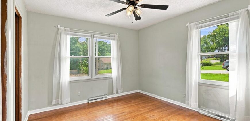 608 NE 82nd Street, Kansas City, MO 64118