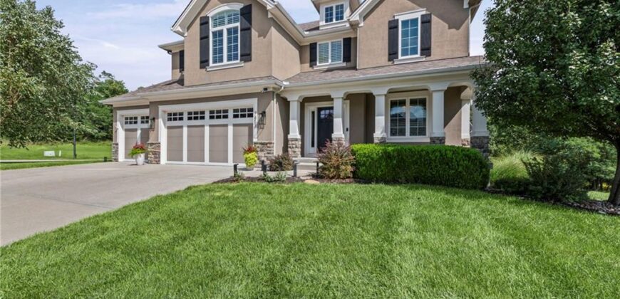 7853 N Kirkwood Avenue, Kansas City, MO 64151