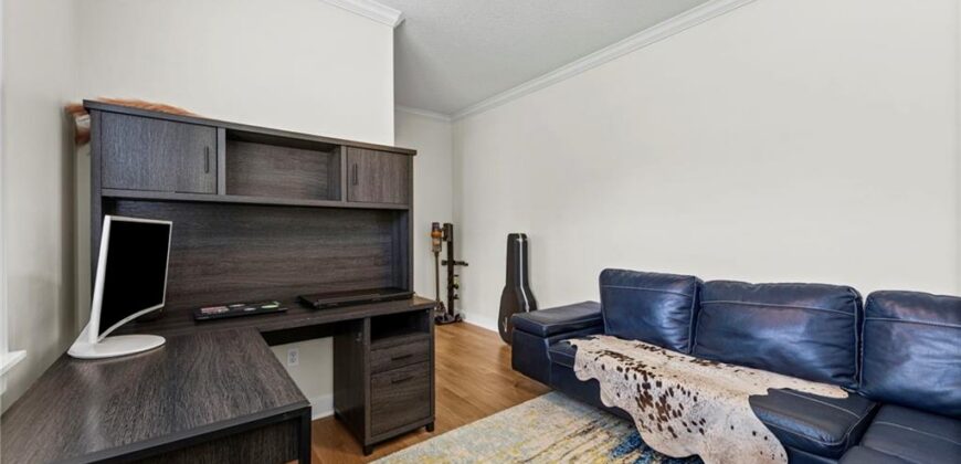 7853 N Kirkwood Avenue, Kansas City, MO 64151