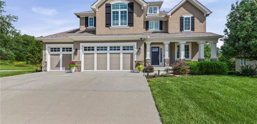 7853 N Kirkwood Avenue, Kansas City, MO 64151