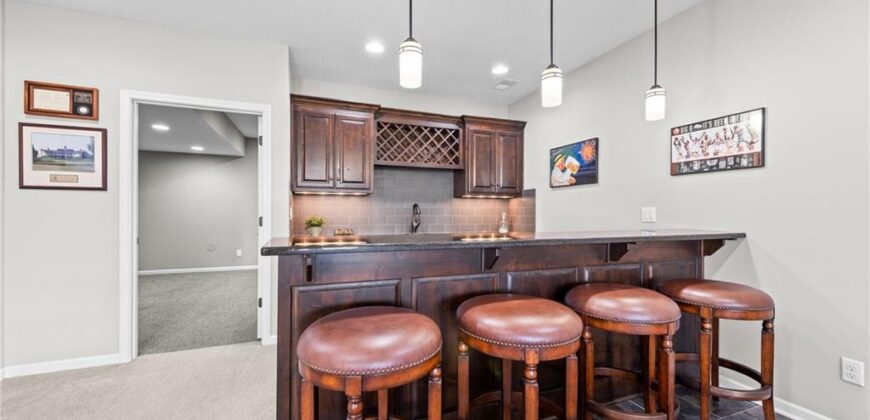 6140 Lime Stone Court, Parkville, MO 64152