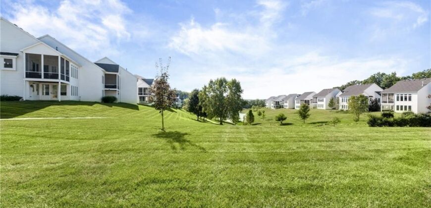 6140 Lime Stone Court, Parkville, MO 64152