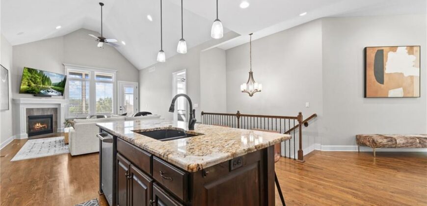 6140 Lime Stone Court, Parkville, MO 64152