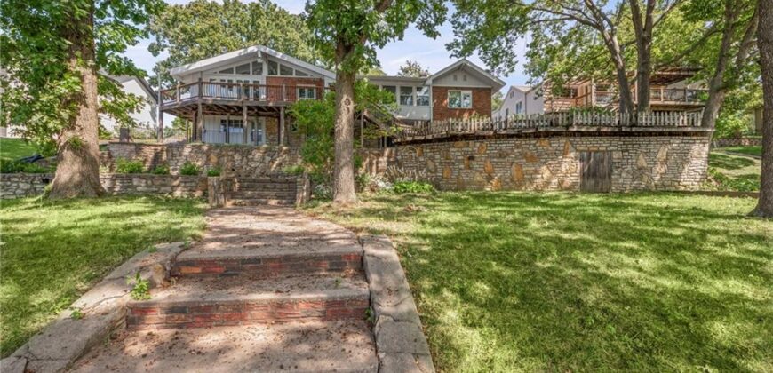 9609 NW 77th Terrace, Weatherby Lake, MO 64152