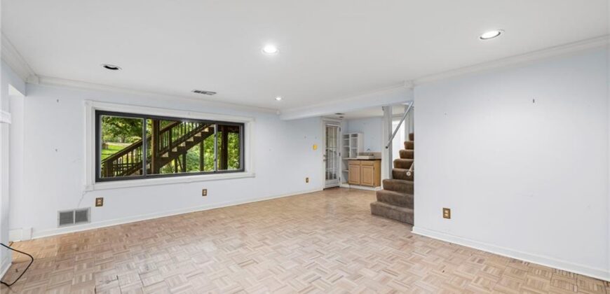 9609 NW 77th Terrace, Weatherby Lake, MO 64152