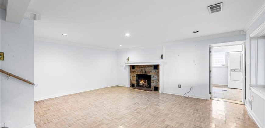 9609 NW 77th Terrace, Weatherby Lake, MO 64152