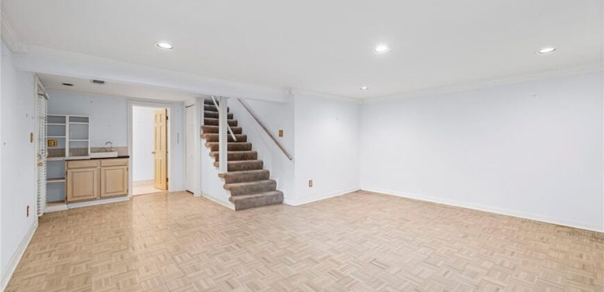 9609 NW 77th Terrace, Weatherby Lake, MO 64152