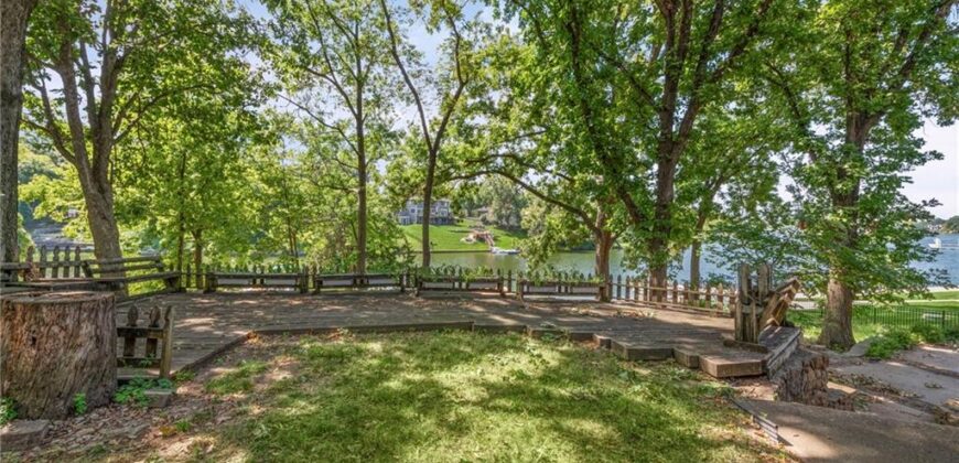 9609 NW 77th Terrace, Weatherby Lake, MO 64152