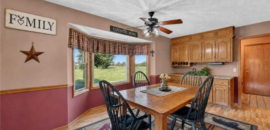 14318 Kimberly Drive, Excelsior Springs, MO 64024