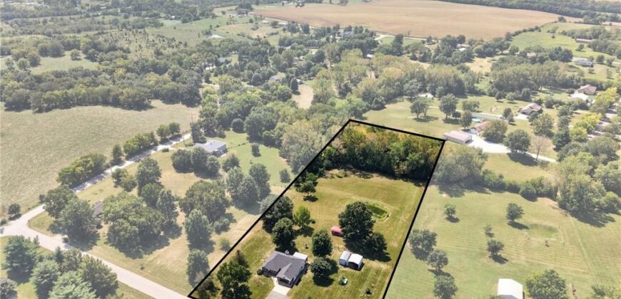 14318 Kimberly Drive, Excelsior Springs, MO 64024