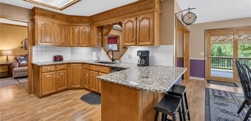 14318 Kimberly Drive, Excelsior Springs, MO 64024