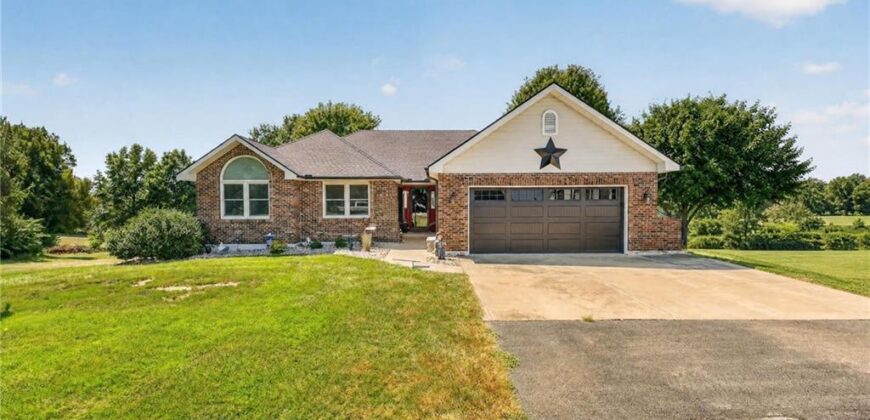 14318 Kimberly Drive, Excelsior Springs, MO 64024