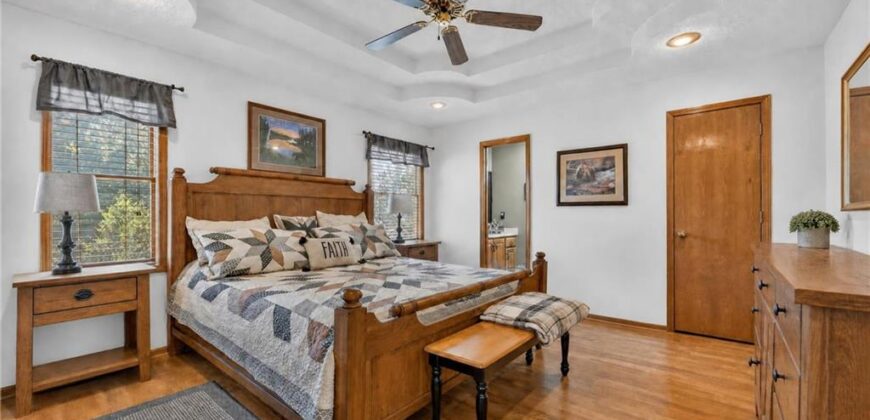 14318 Kimberly Drive, Excelsior Springs, MO 64024