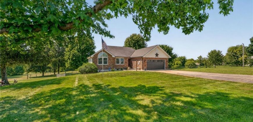 14318 Kimberly Drive, Excelsior Springs, MO 64024