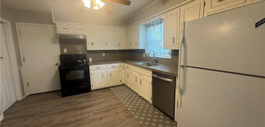 3736 N Lister Avenue, Kansas City, MO 64117