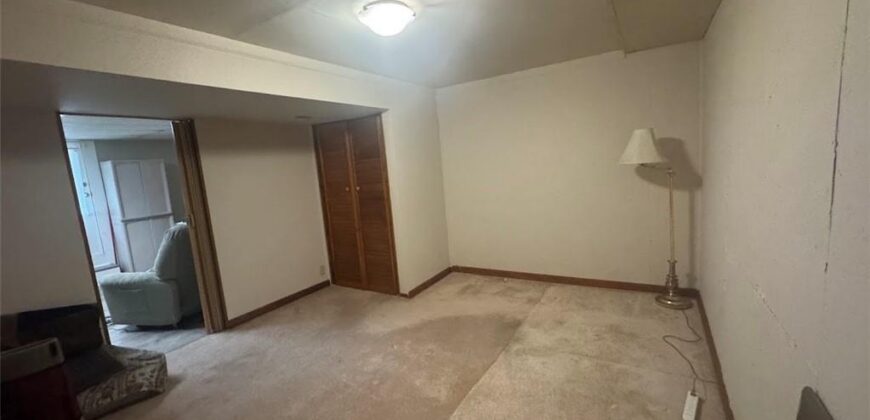 3736 N Lister Avenue, Kansas City, MO 64117