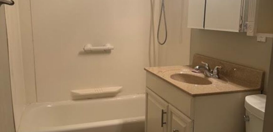 3736 N Lister Avenue, Kansas City, MO 64117